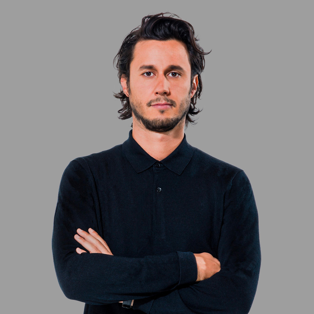 Hugo Bats est avocat au Barreau de Paris depuis 2014.